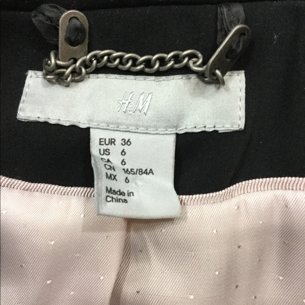 H&M Modern Classic Blazer - Picture 4 of 4